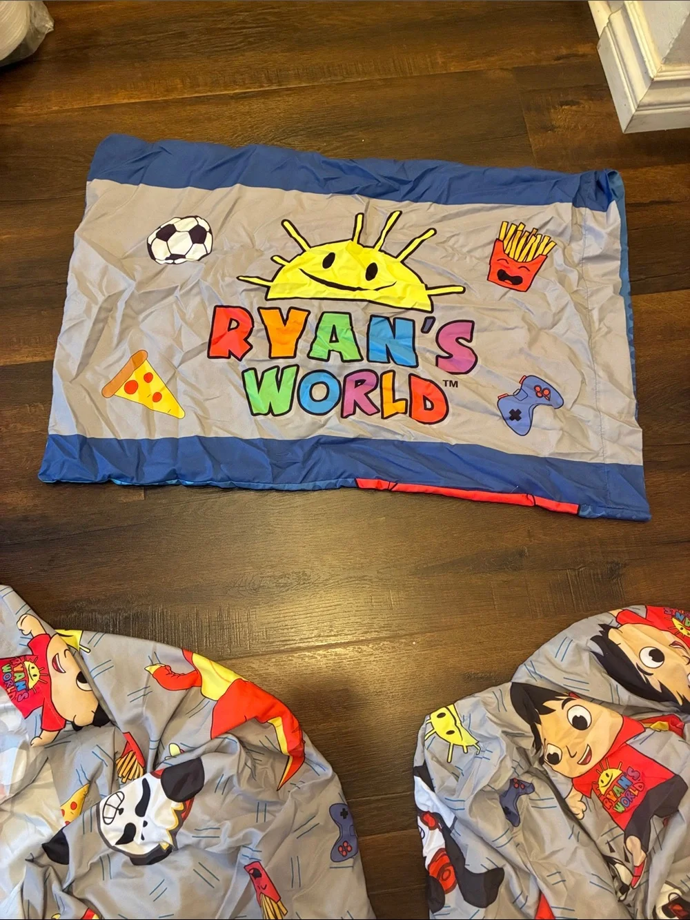 Ryans World full love